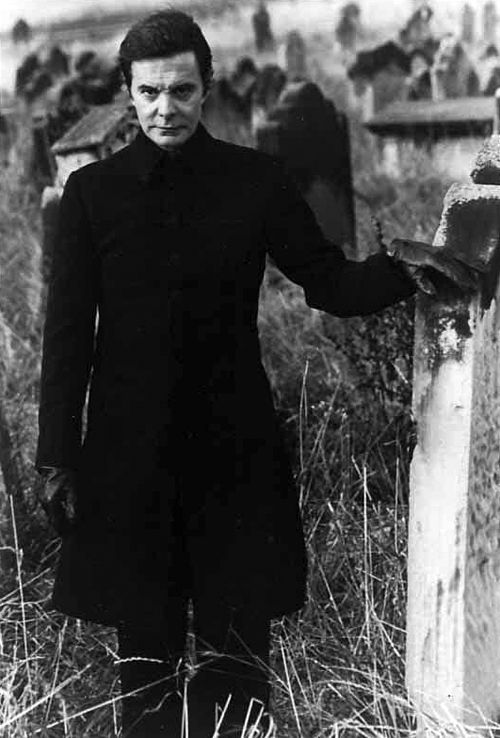 Louis Jordan as Dracula